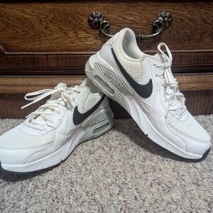 Nike White and Black Air Max Sneakers